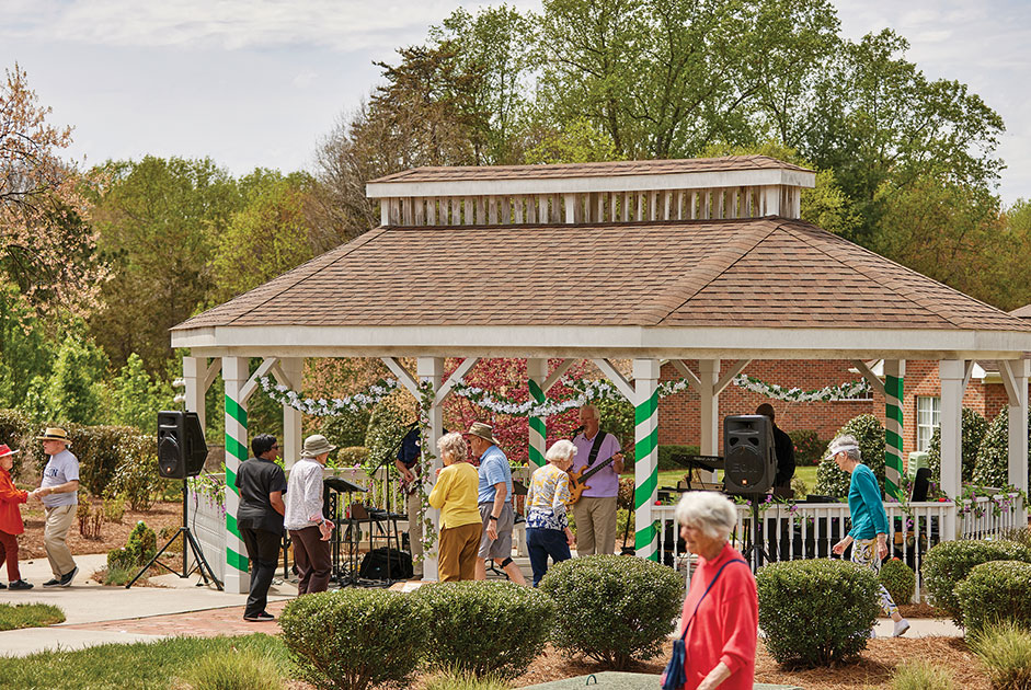 COVER STORY Homestead Hills Live Long, Live Well Forsyth Woman Magazine